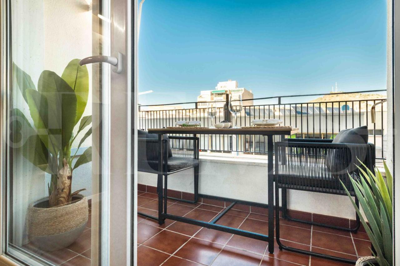 Gorgeous With Balcony - Center By Rems Apartment Málaga